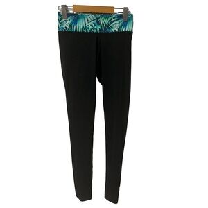 Pink black leggings with green leafy print on waist size XS